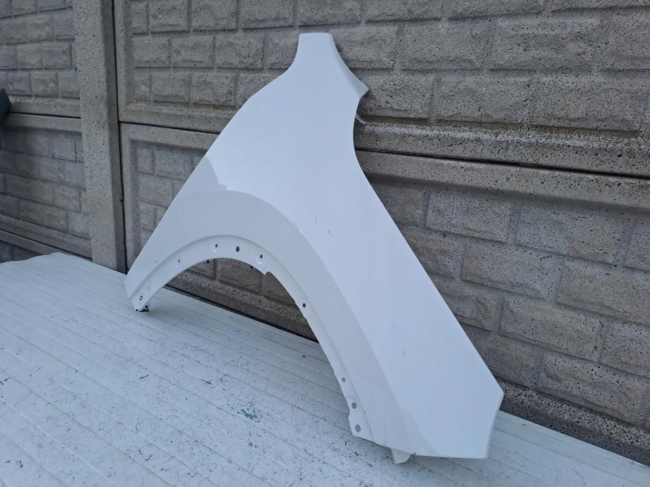 BŁOTNIK PRAWY PRZEDNI BMW X1 U11 2022- - (16067305969)