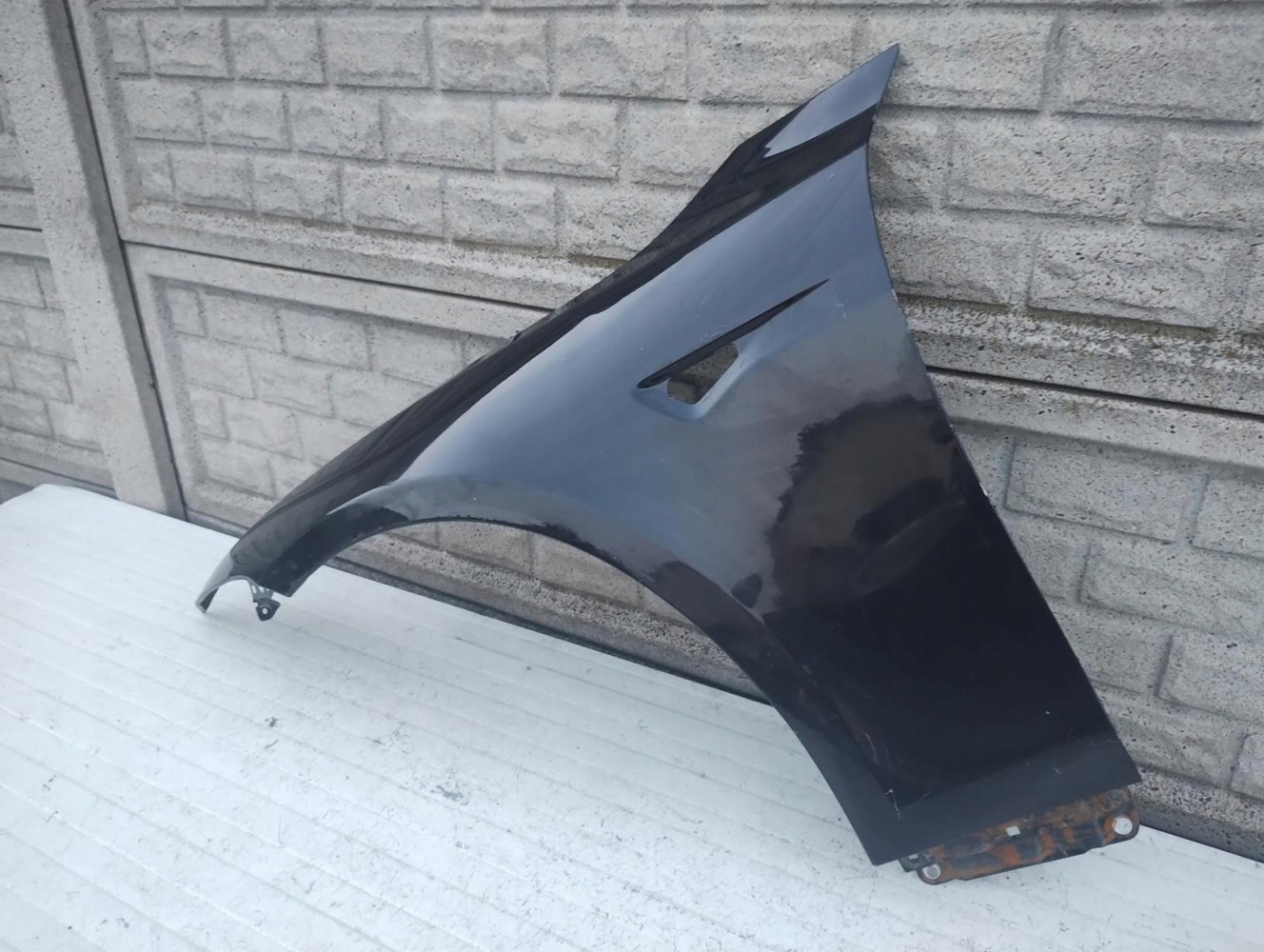 TESLA MODEL S BŁOTNIK LEWY PRZEDNI - (16081689032)