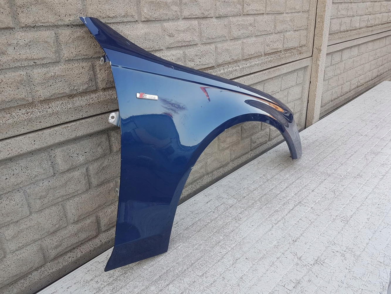 AUDI A4 B8 LIFT 12-16 BŁOTNIK PRZEDNI PRAWY - (11955637840)