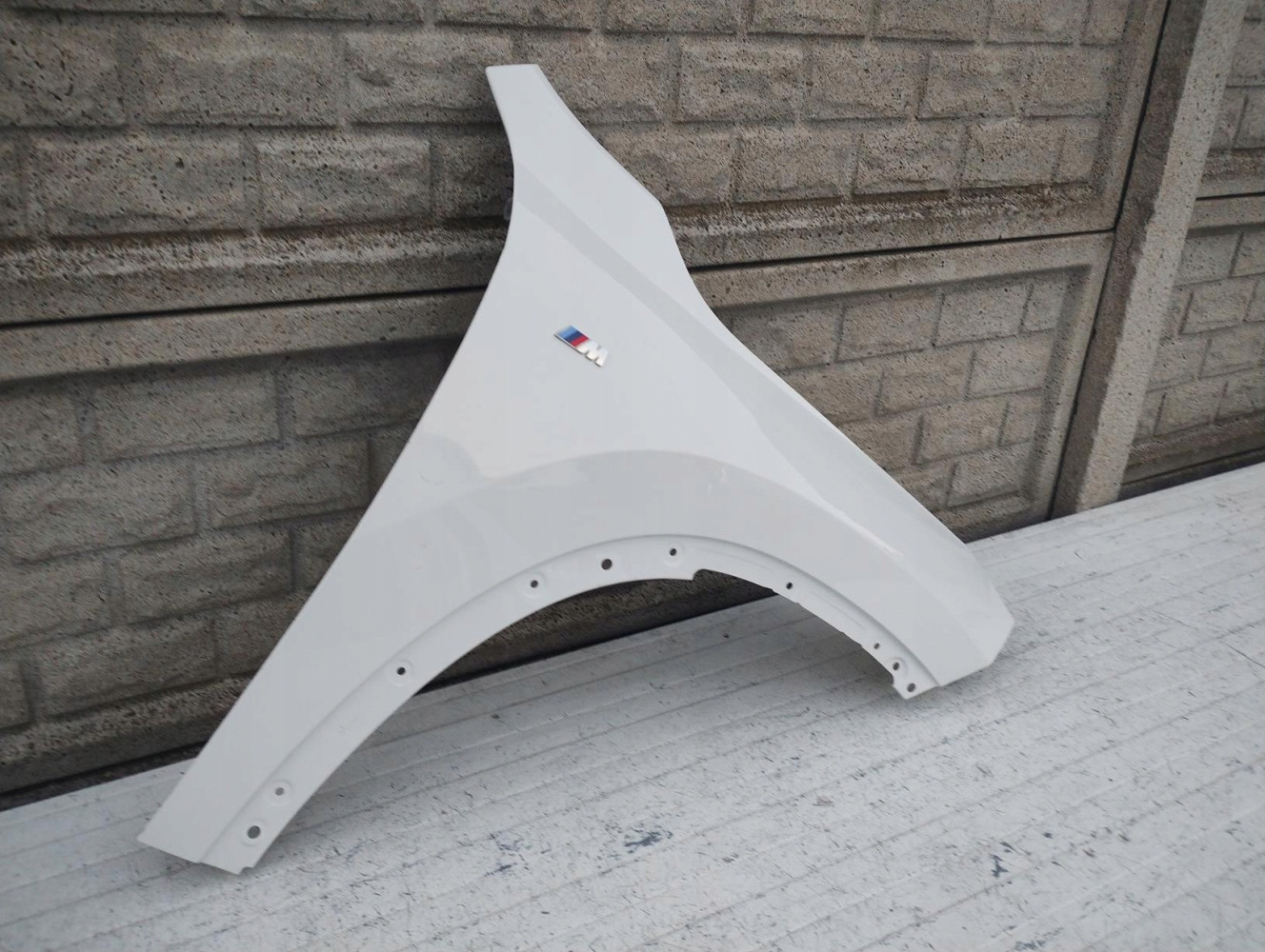 BŁOTNIK PRAWY PRZEDNI BMW X1 U11 2022- - (16115811782)