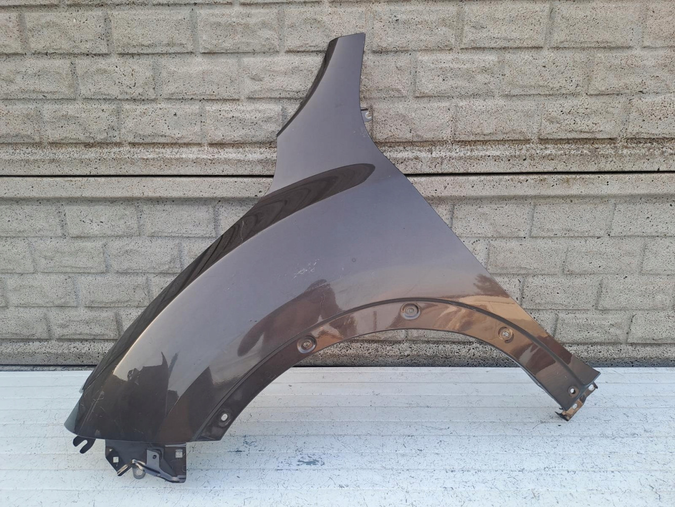 NISSAN JUKE 14-19 LIFT BŁOTNIK LEWY PRZEDNI - (16178179311)