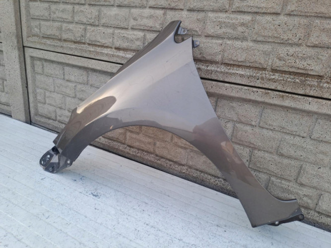 TOYOTA COROLLA E16 2012-2019 BŁOTNIK PRZEDNI LEWY - (16178261007)