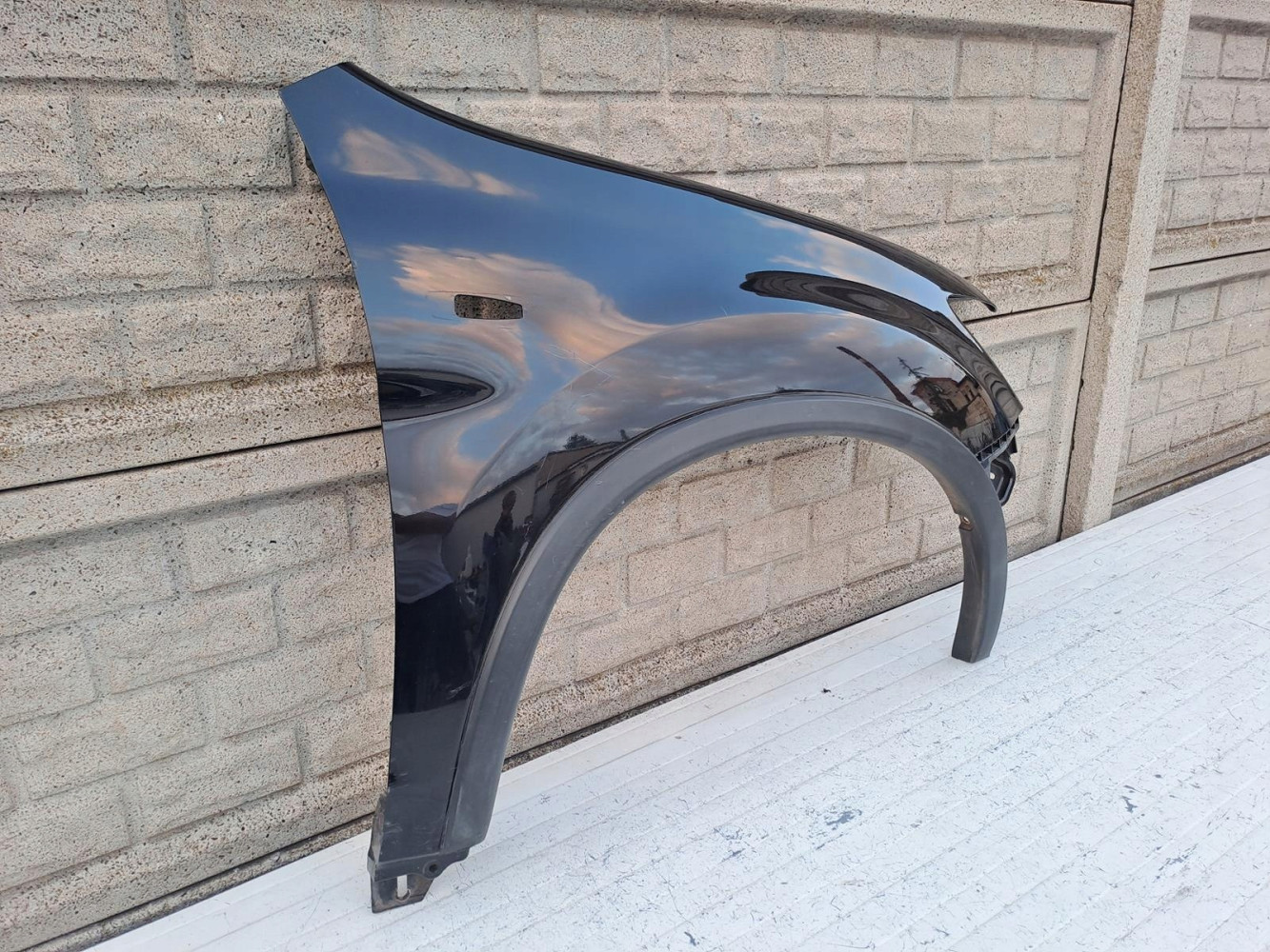 MITSUBISHI ASX 15-20 LIFT BŁOTNIK PRAWY PRZEDNI - (16205596827)