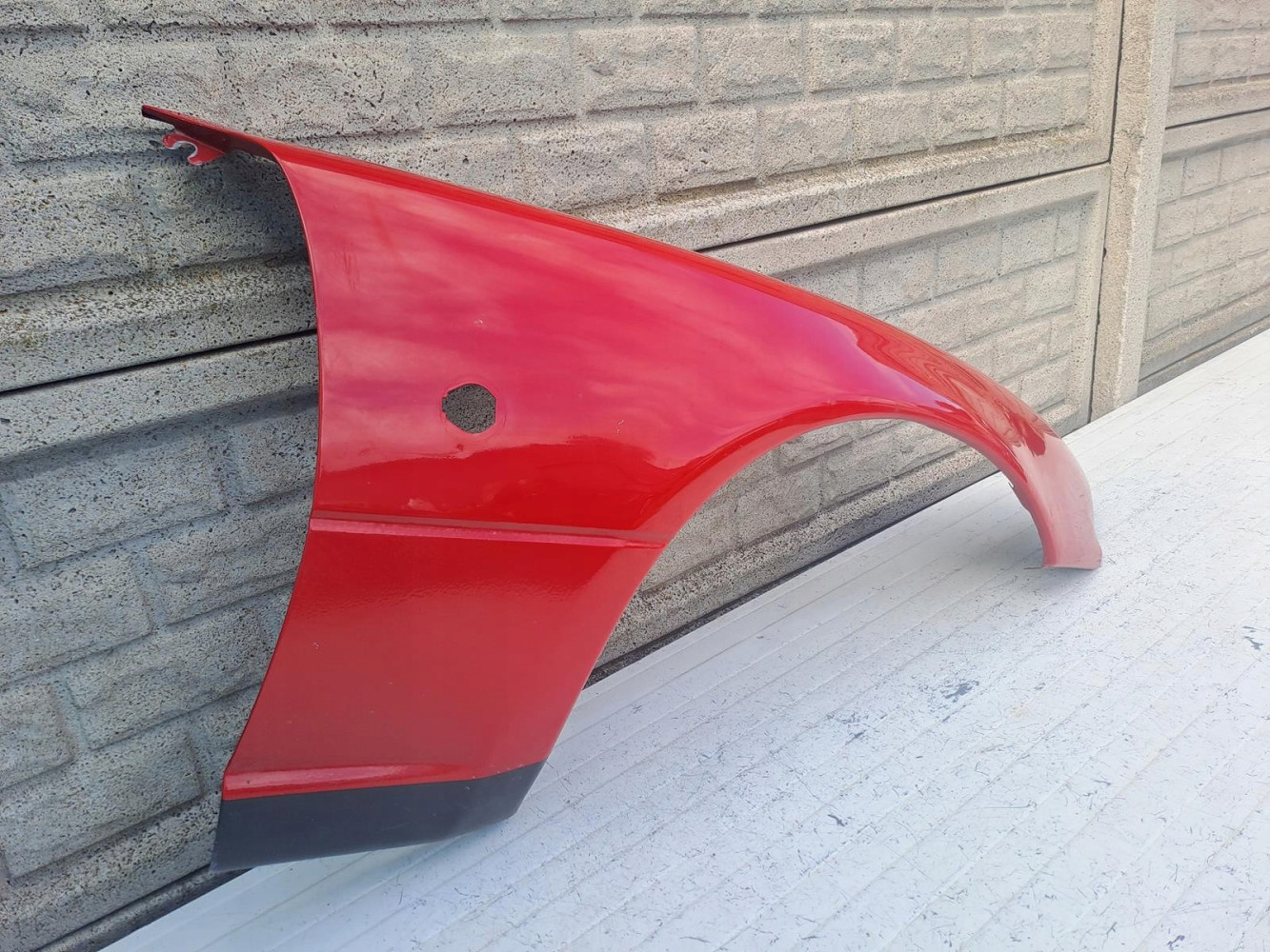 BŁOTNIK PRZEDNI PRAWY MAZDA MX5 1989-1998 - (16206218098)