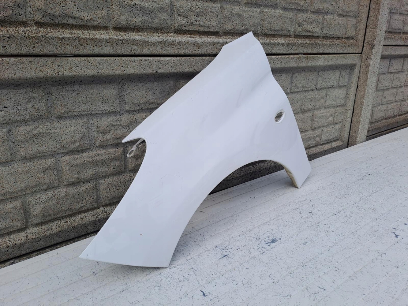 PEUGEOT 206 + PLUS BŁOTNIK PRZEDNI LEWY - (16259394373)