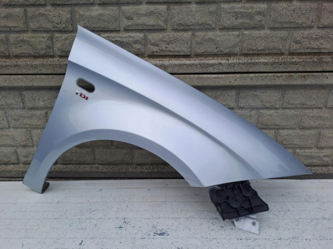 SEAT ALTEA TOLEDO III 04-12 BŁOTNIK PRAWY PRZEDNI - (16259517048)