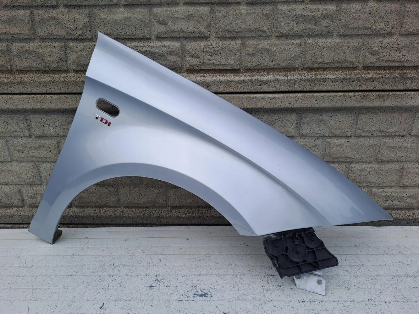 SEAT ALTEA TOLEDO III 04-12 BŁOTNIK PRAWY PRZEDNI - (16259517048)