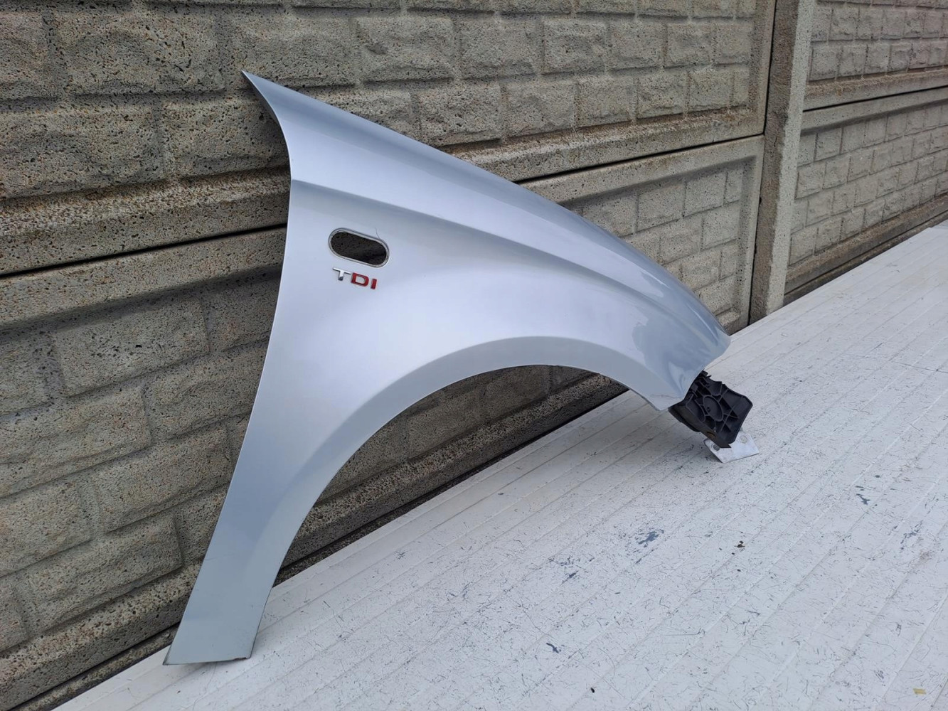 SEAT ALTEA TOLEDO III 04-12 BŁOTNIK PRAWY PRZEDNI - (16259517048)