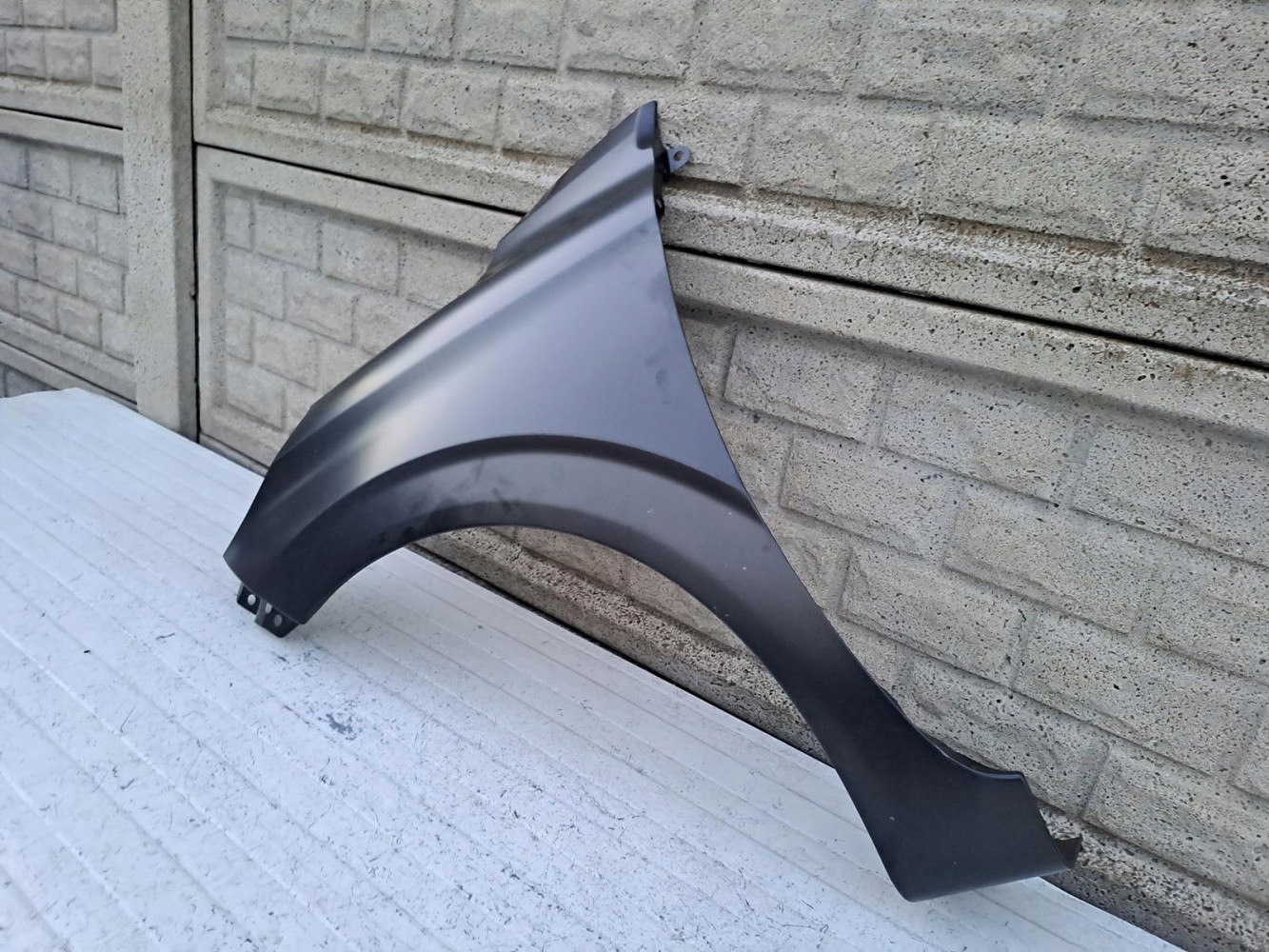HYUNDAI I10 i 10 2021-2024 BŁOTNIK LEWY PRZÓD - (16259768019)