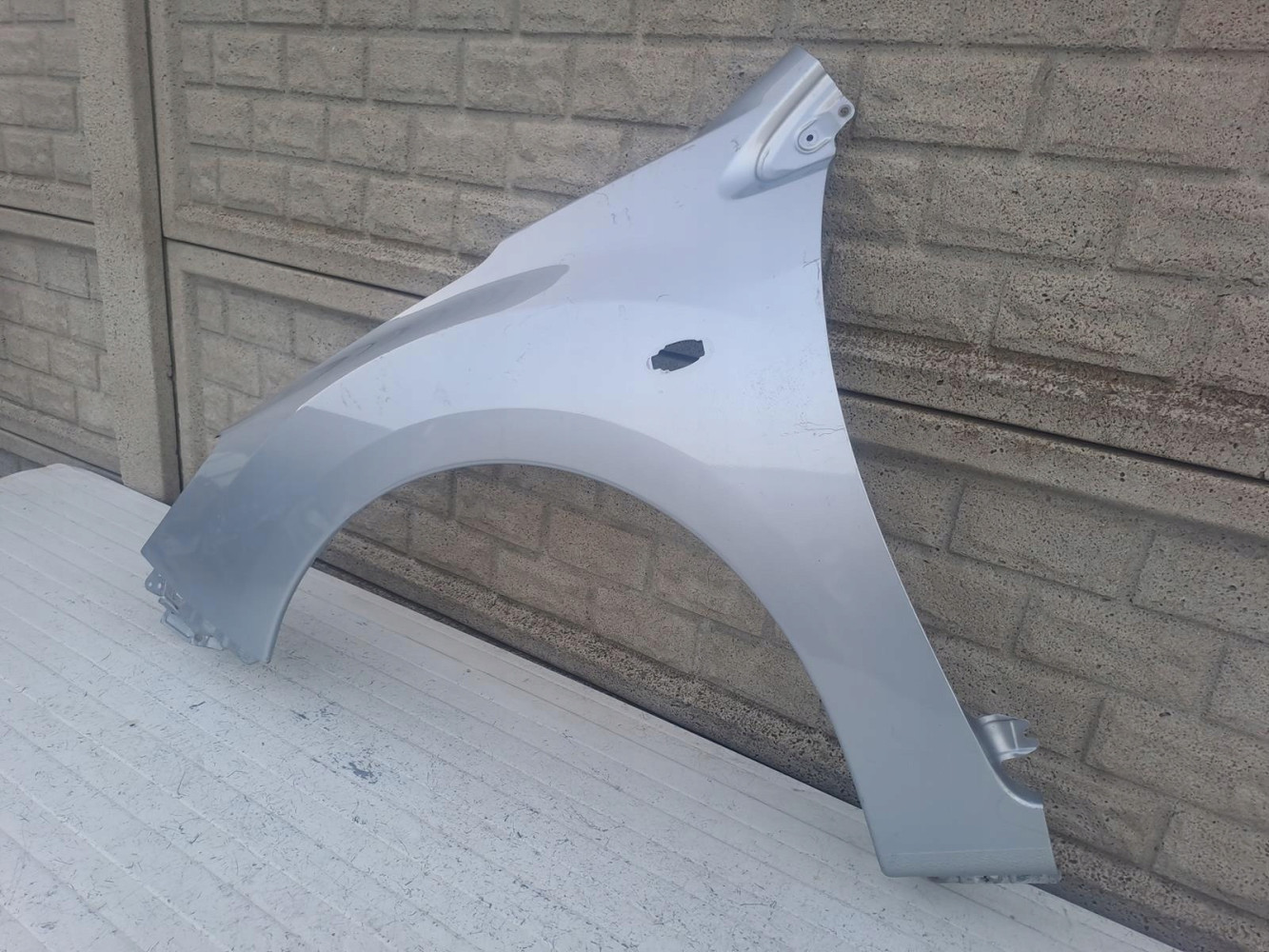 SUBARU IMPREZA 4 IV 2011-16 BŁOTNIK PRZEDNI LEWY - (16267492630)