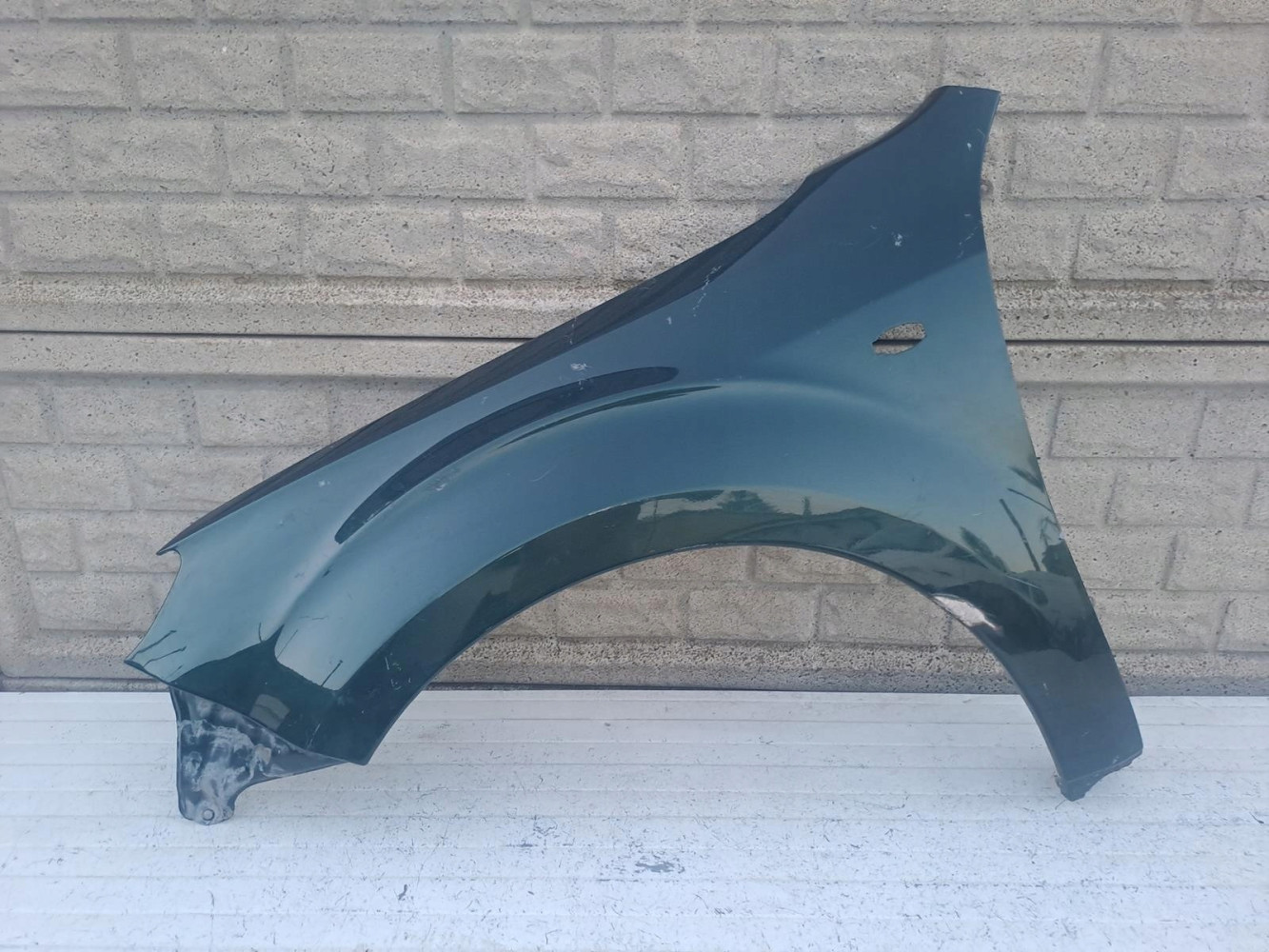 SUBARU FORESTER 08-13 BŁOTNIK PRZEDNI LEWY - (16306975938)