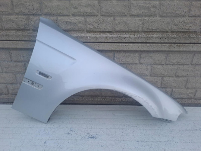 BMW E46 e46 COMPACT BŁOTNIK PRAWY PRZEDNI BEZ RDZY - (16307176856)