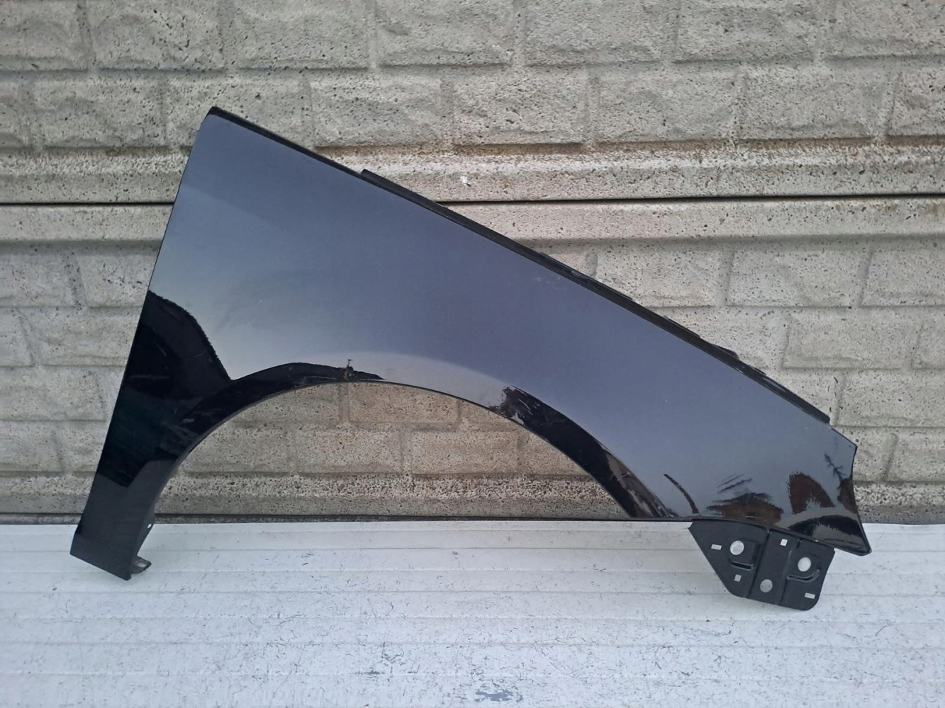 VW EOS 2006-2015 BŁOTNIK PRZEDNI PRAWY - (16316736929)