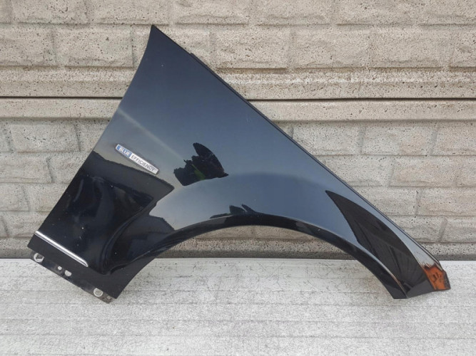MERCEDES C KLASA W204 07-14 BŁOTNIK PRZEDNI PRAWY - (11974460464)