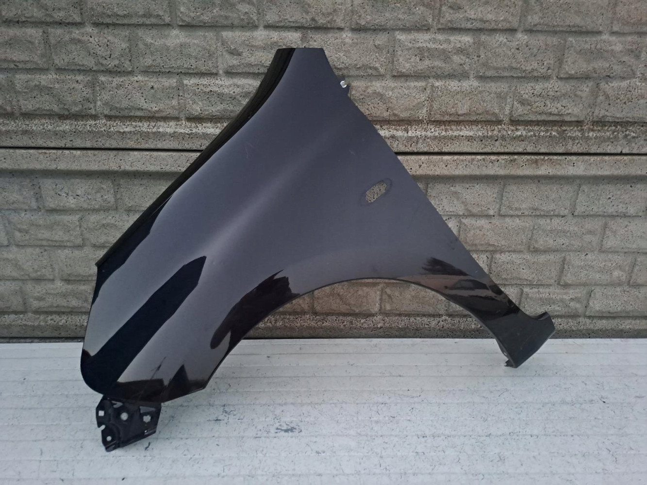 NISSAN MICRA K13 LIFT 13-18 BŁOTNIK PRZEDNI LEWY - (16316869665)
