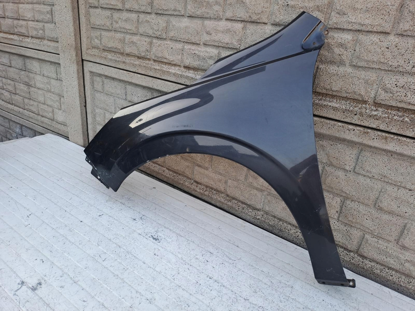 SUBARU FORESTER 13-19 BŁOTNIK PRZEDNI LEWY - (16332681523)