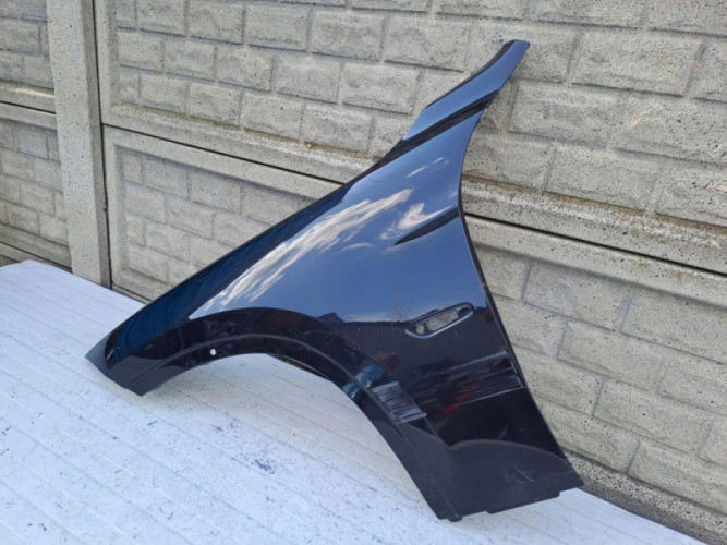 BMW X1 E84 LIFT 2012-2017 BŁOTNIK PRZEDNI LEWY - (16332953435)