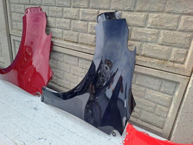 TOYOTA YARIS 4 IV 19-23 BŁOTNIK LEWY PRZEDNI - (16333217778)