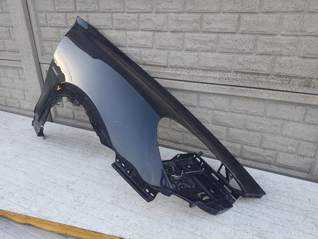PORSCHE CAYENNE 2010-2014 BŁOTNIK PRZEDNI PRAWY - (11974747829)
