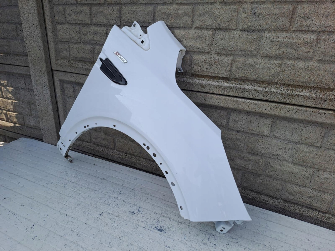 FORD KUGA 2 MK2 13-19 BŁOTNIK PRAWY PRZEDNI - (16353311735)