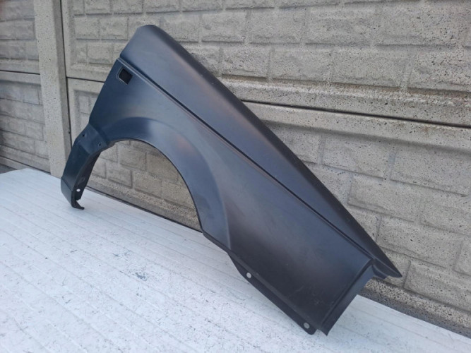 BŁOTNIK PRZEDNI PRAWY VW PASSAT B3 1988 - 93 - (16378274729)