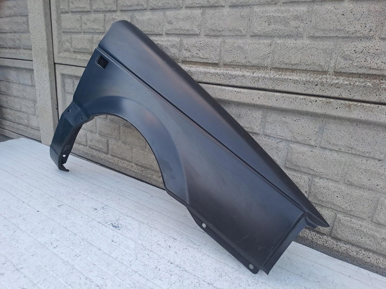 BŁOTNIK PRZEDNI PRAWY VW PASSAT B3 1988 - 93 - (16378274729)