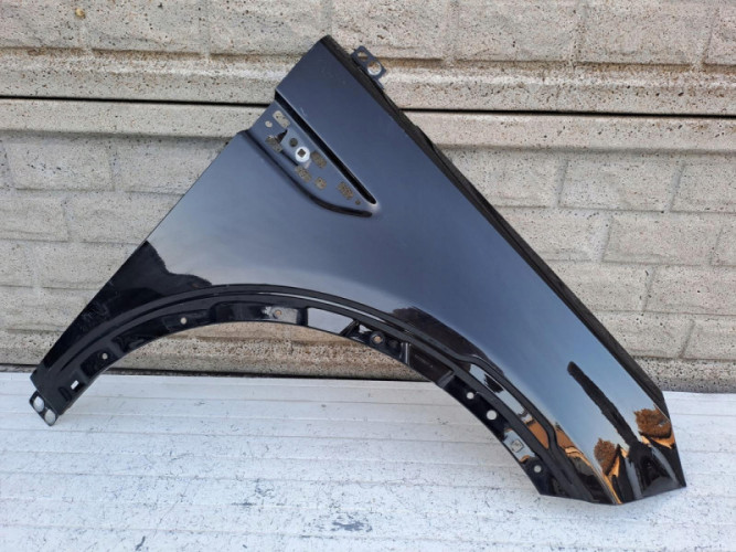 LAND ROVER DISCOVERY SPORT BŁOTNIK PRZEDNI PRAWY - (16378480116)