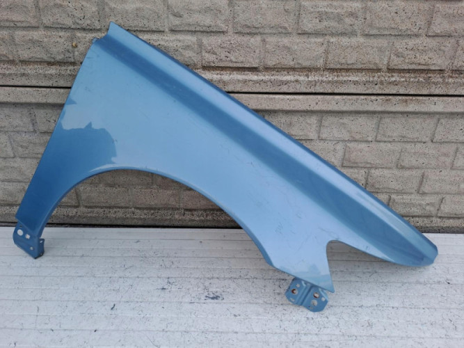 VOLVO S40 V50 04-12 BLOTNIK PRZEDNI PRAWY - (16378557865)