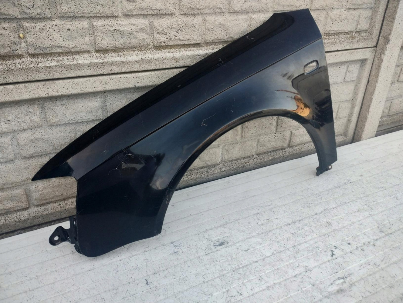 BŁOTNIK PRZEDNI LEWY AUDI A4 B7 8E0 2005-2009 - (16415459439)