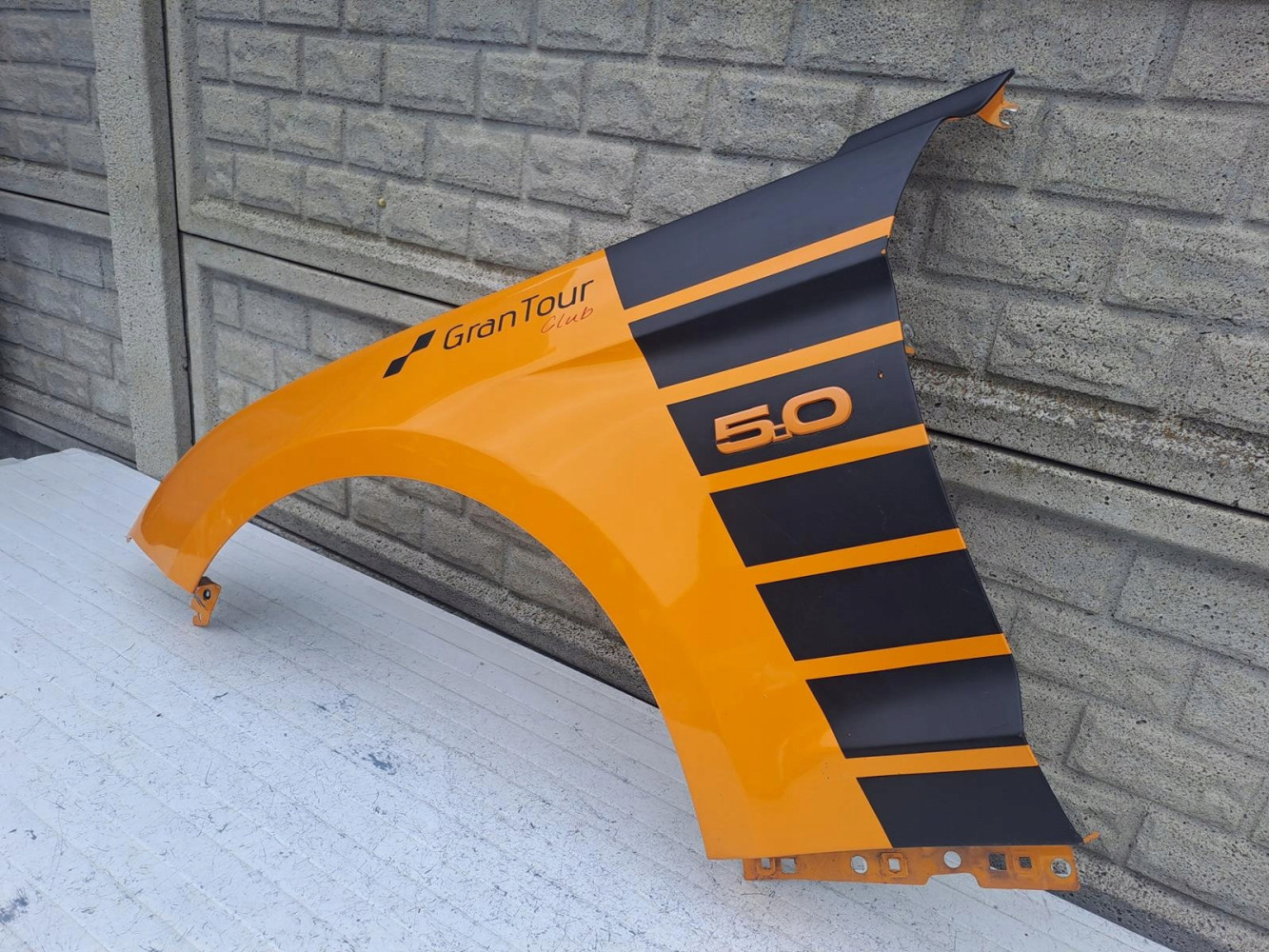 FORD MUSTANG VI LIFT 2018-23 BŁOTNIK LEWY - (16430900439)