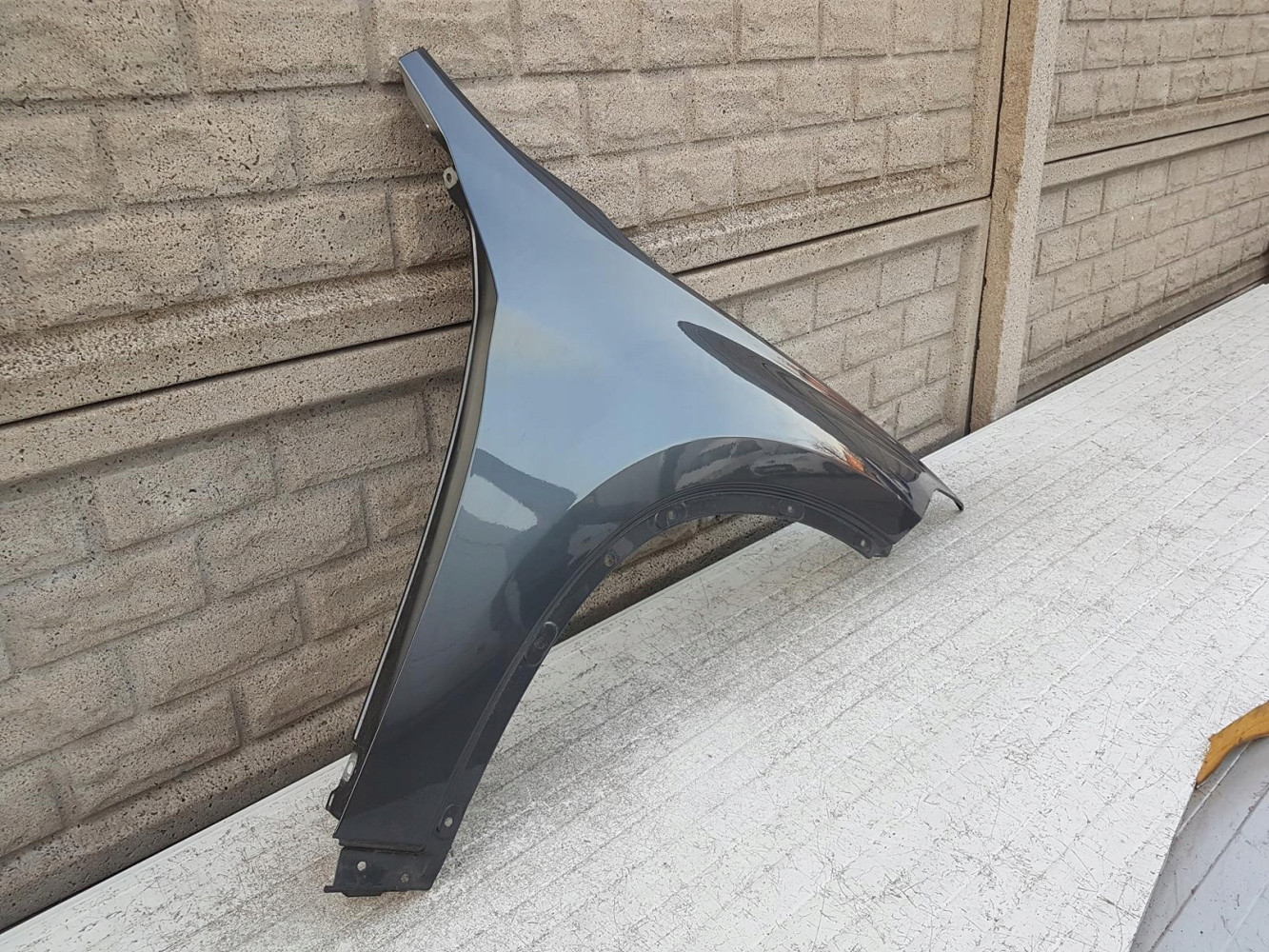 BŁOTNIK PRAWY PRZEDNI BMW X1 F48 2015 - 2022 - (11978228380)