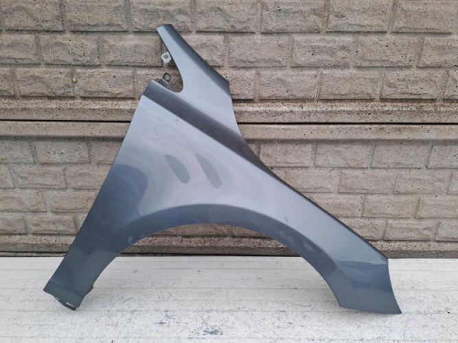 VOLVO V40 XC40 13-18 BŁOTNIK PRZEDNI PRAWY - (16478264114)