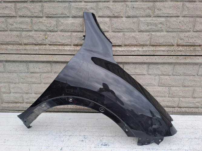 NISSAN JUKE 14-19 LIFT BŁOTNIK PRAWY PRZEDNI - (16478294180)