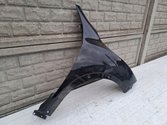 NISSAN JUKE 14-19 LIFT BŁOTNIK PRAWY PRZEDNI - (16478294180)