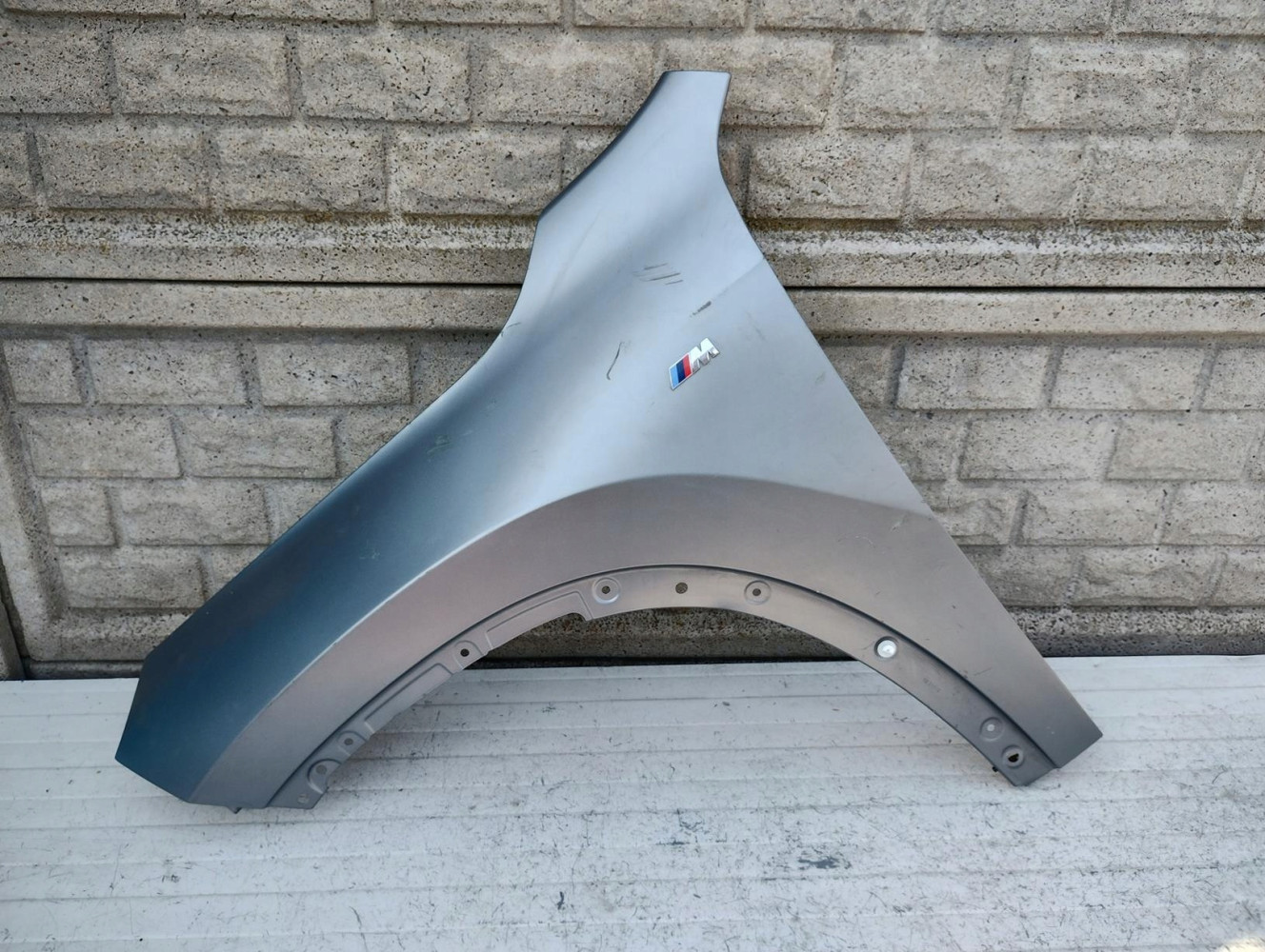 BŁOTNIK LEWY PRZEDNI BMW X1 U11 2022- - (16520365979)