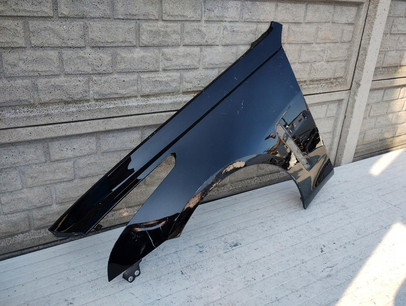 CADILLAC CTS-V CTS V 3 III BŁOTNIK PRZEDNI LEWY 13-19 - (16570993680)