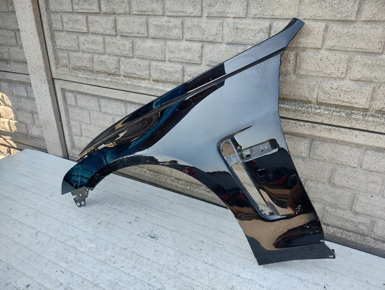 CADILLAC CTS-V CTS V 3 III BŁOTNIK PRZEDNI LEWY 13-19 - (16570993680)