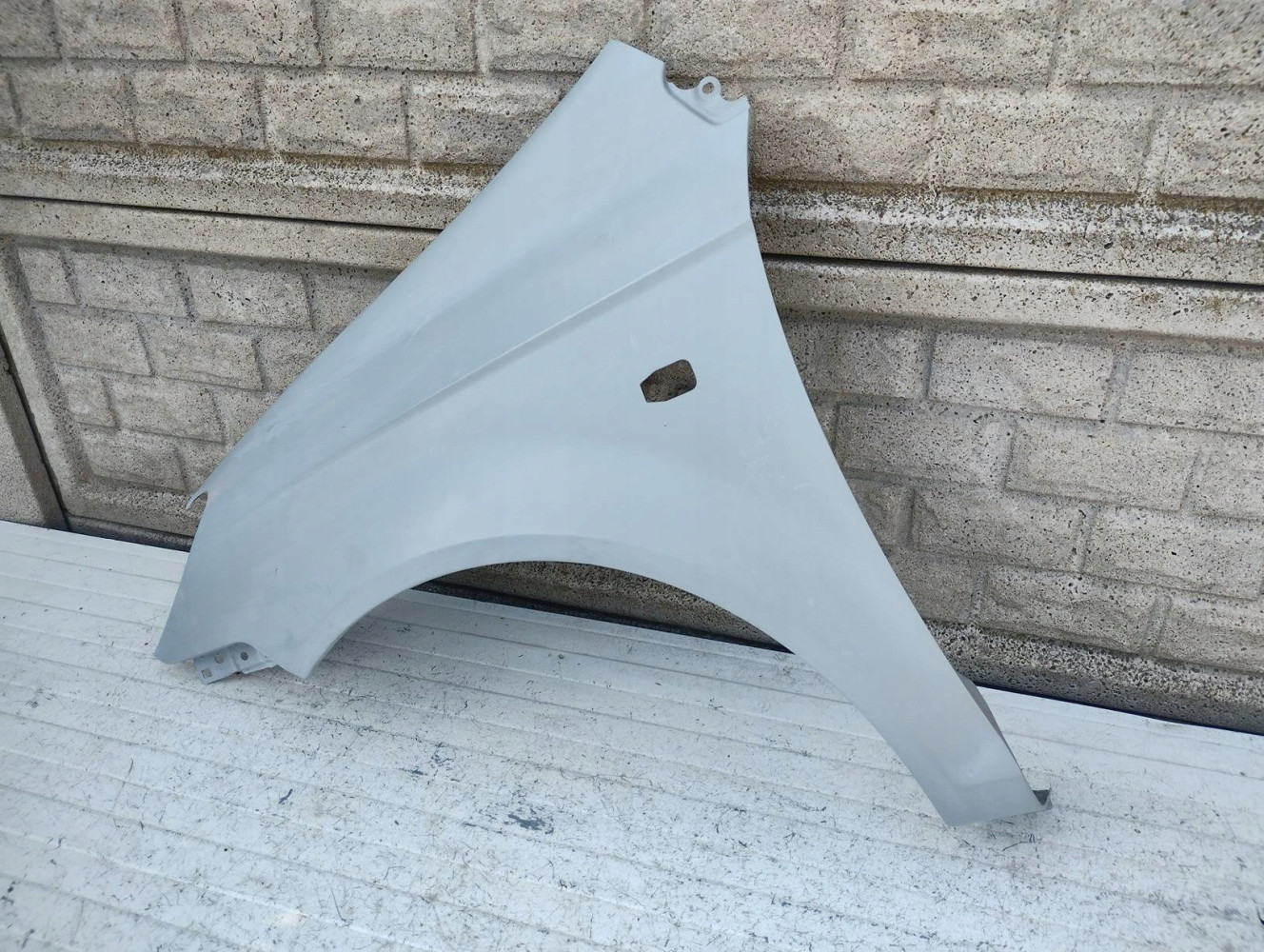 HYUNDAI GETZ LIFT 05- BŁOTNIK LEWY PRZÓD - (16571029270)
