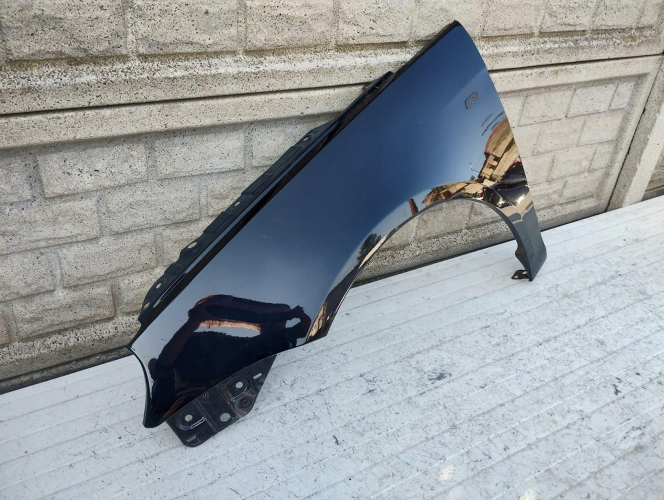 VW EOS 2006-2015 BŁOTNIK PRZEDNI LEWY - (16585973231)