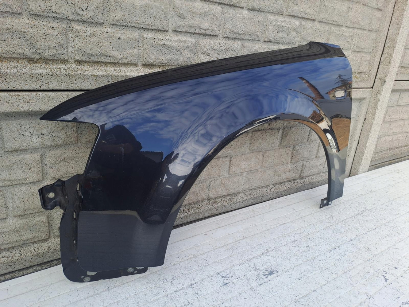 AUDI A4 B6 8E0 00-04 BŁOTNIK PRZEDNI LEWY - (16630723214)
