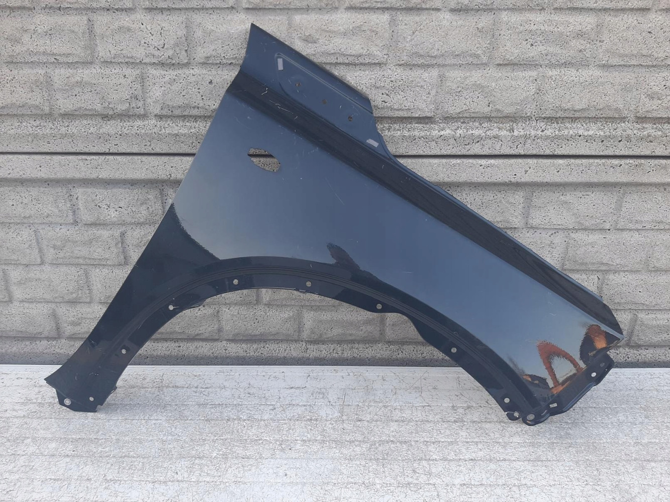 SUZUKI GRAND VITARA 2015-2020 BŁOTNIK PRAWY - (11986604112)