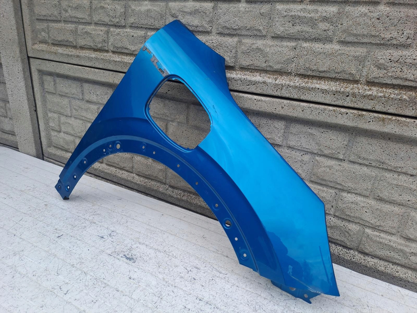 BYD ATTO 3 BŁOTNIK PRAWY - (16690347164)