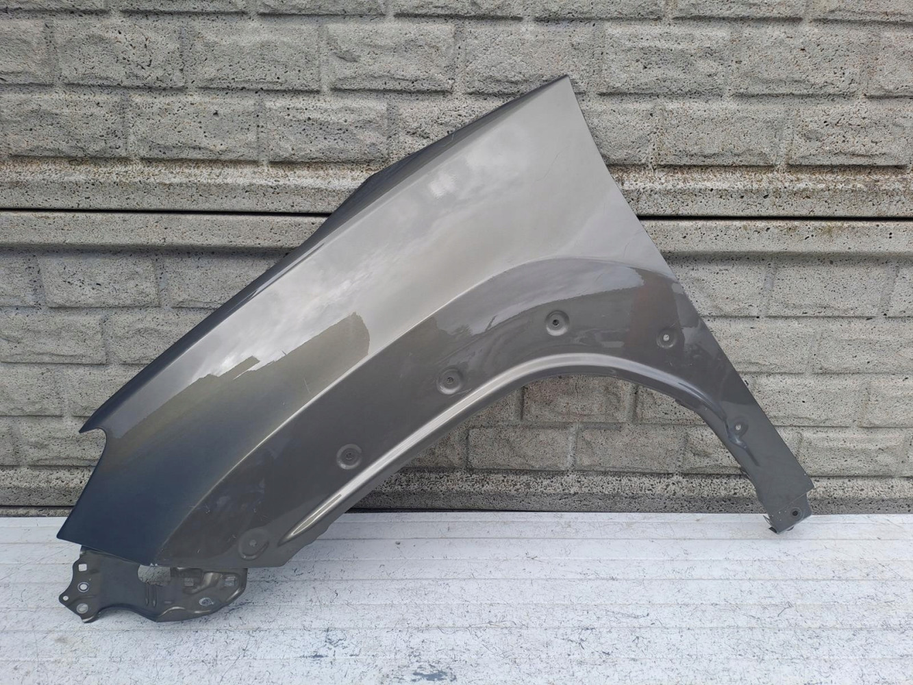 TOYOTA YARIS CROSS 4 IV 19-24 BŁOTNIK LEWY - (16690392285)