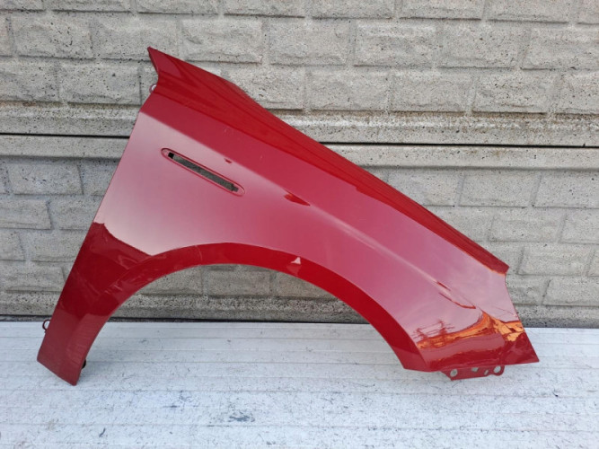 ALFA ROMEO GIULIETTA BŁOTNIK PRZEDNI PRAWY - (16715520714)