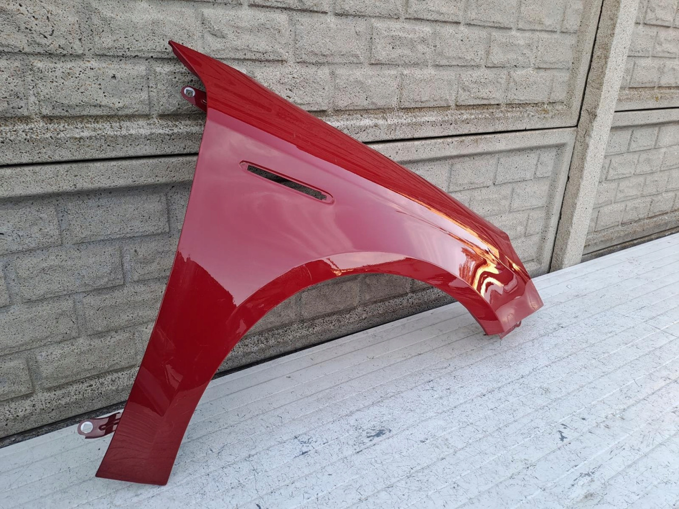 ALFA ROMEO GIULIETTA BŁOTNIK PRZEDNI PRAWY - (16715520714)