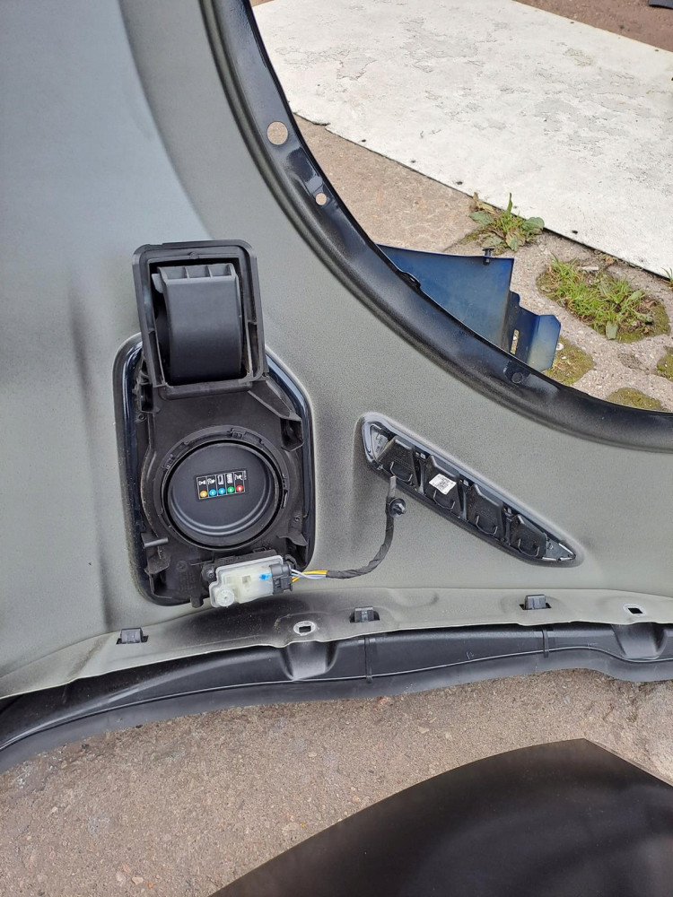 BMW III 3 G20 G21 HYBRID HYBRYDA BŁOTNIK LEWY - (16737366697)