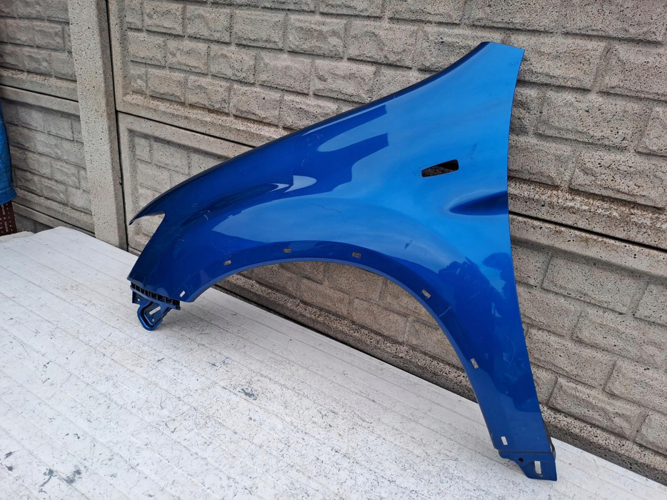 MITSUBISHI ASX 15-20 LIFT BŁOTNIK LEWY PRZEDNI - (16743364410)
