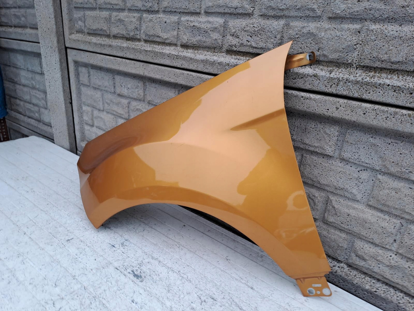 FORD ECOSPORT 12-22 BŁOTNIK PRZEDNI LEWY - (16743508223)