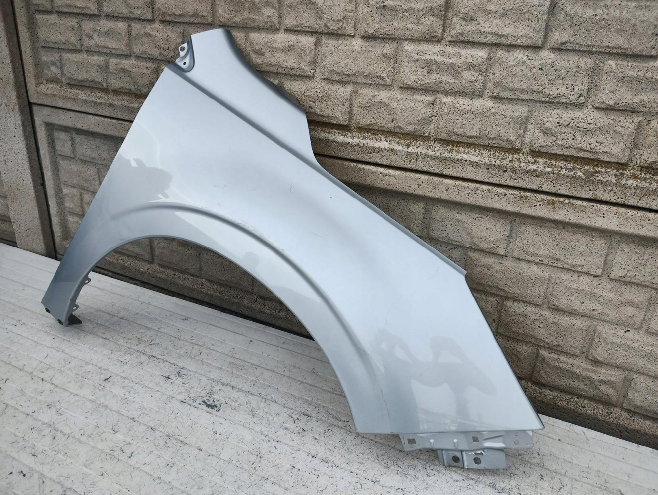 SUBARU FORESTER 13-19 BŁOTNIK PRZEDNI PRAWY - (16759380552)