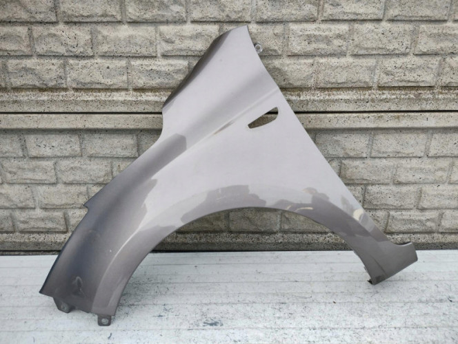 HYUNDAI I20 LIFT KIERUNEK BŁOTNIK PRZEDNI LEWY - (16759427373)